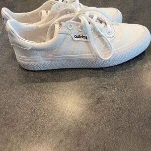 Men’s Adidas 3MC Skateboard Sneaker Cloud White sz 5.5